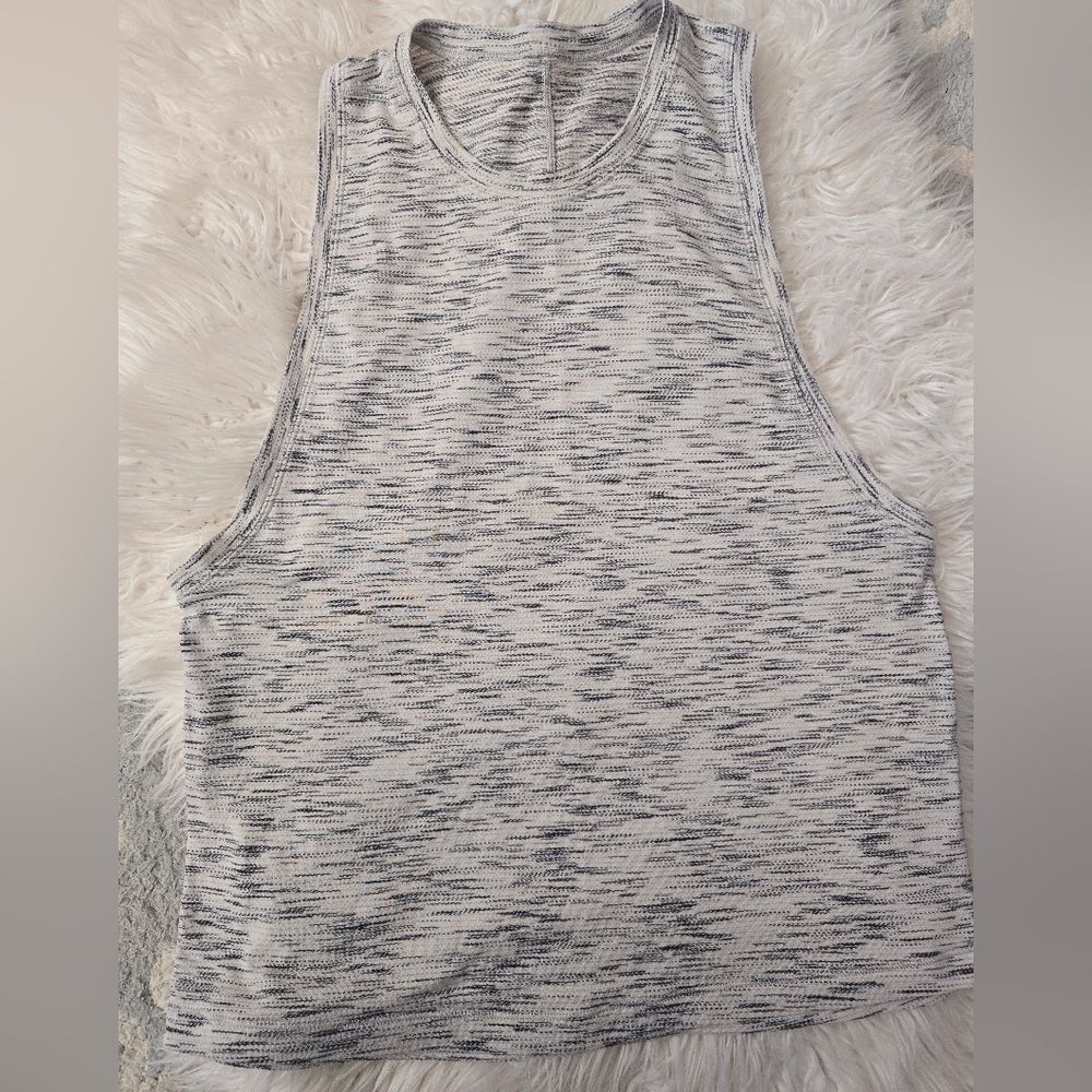 Lululemon Tank 🍋